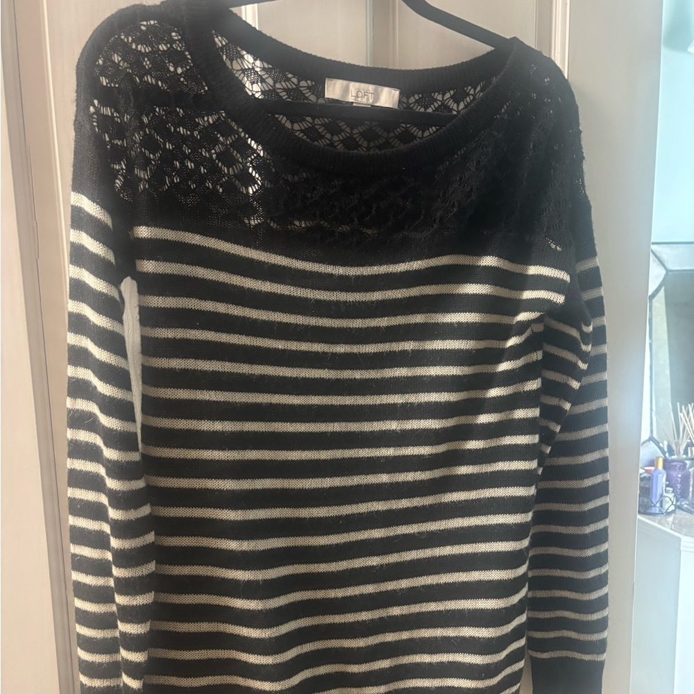 Ann Taylor’s Loft black and white sweater size M